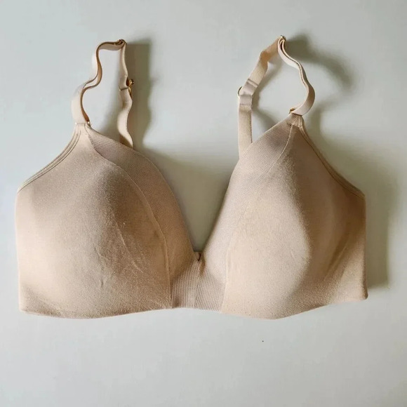 LANE BRYANT LIVELY Wireless Lightly Lined All Day Deep V No-Wire Plunge SZ 38D - Picture 1 of 9